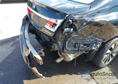 2015 Honda Accord Hybrid Ex-L z USA, uszkodzony, nr VIN 1HGCR6F59FA007073